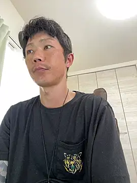 Kou-4444 stripchat live cam model