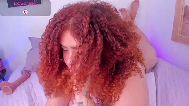 niacassel stripchat live cam model