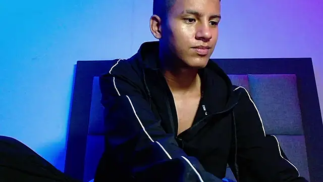 damian_delux stripchat live cam model