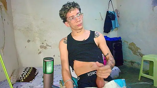 mateodeamjo_07 stripchat live cam model