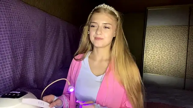 JenelleWhitehead stripchat live cam model