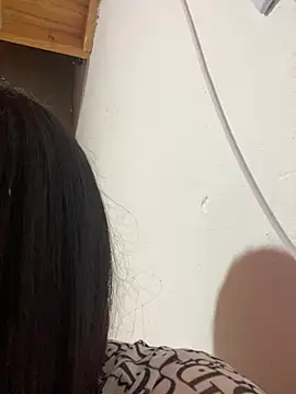 luliporras stripchat live cam model