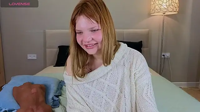 babyyullii stripchat live cam model
