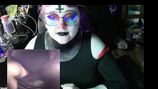Sinstresshemlock stripchat live cam model