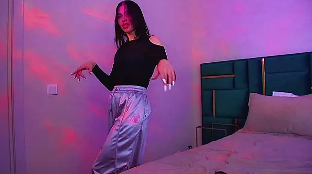 KaylaMous stripchat live cam model