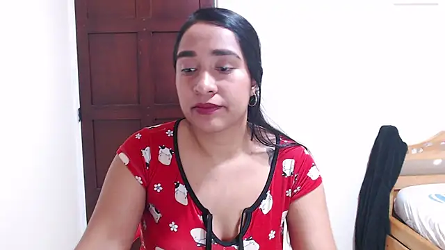 dianastevenson stripchat live cam model