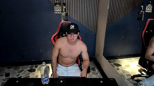 Axxel_Muscle stripchat live cam model