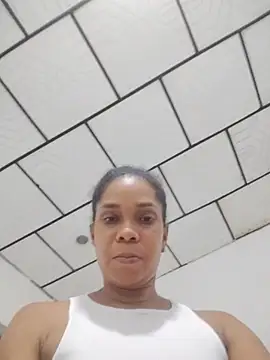 AstridMonroee stripchat live cam model