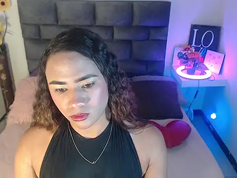 Valentine_Rose stripchat live cam model