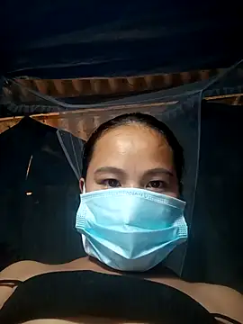 Lily-bi stripchat live cam model