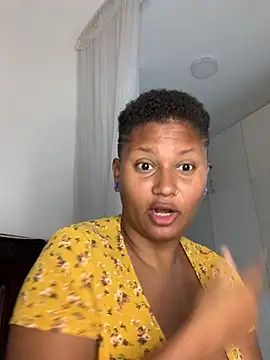 madelltheebony stripchat live cam model