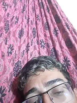 juninhoul stripchat live cam model