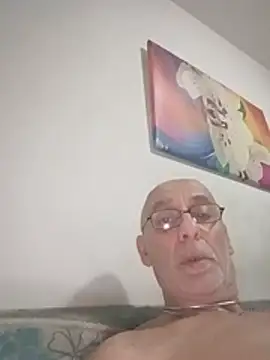 Toby2712 stripchat live cam model