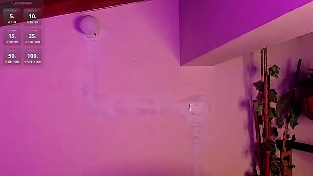 Nicholasrodrii stripchat live cam model