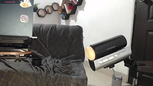mochakkdj stripchat live cam model