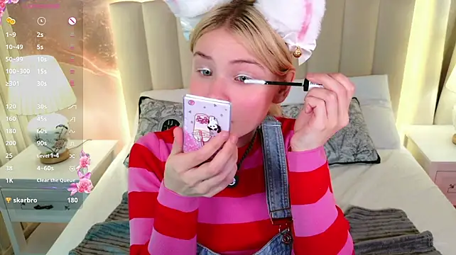 ChloeWells stripchat live cam model