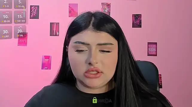 amanda_striking stripchat live cam model