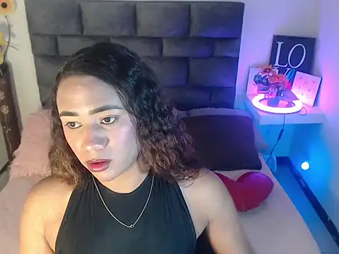 Valentine_Rose stripchat live cam model