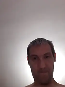 julaysabi stripchat live cam model