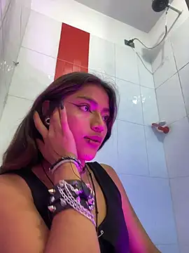 AMY-Wine stripchat live cam model