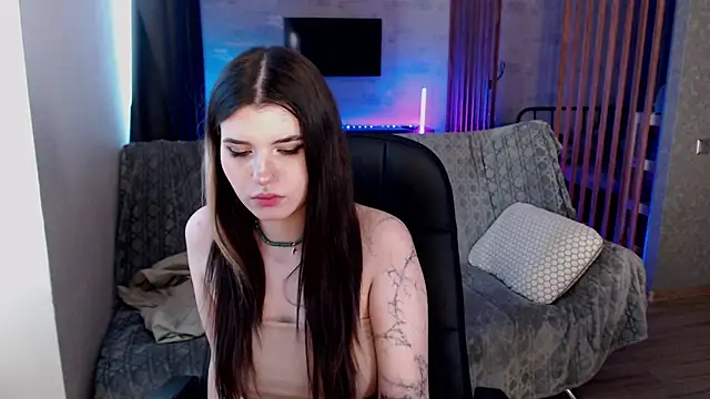 AnoraDarkk stripchat live cam model