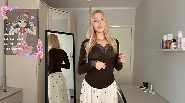 PlatinumLuxe stripchat live cam model