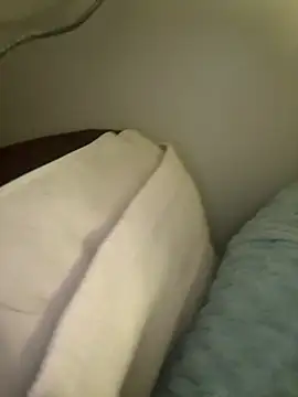 Yeahmir stripchat live cam model