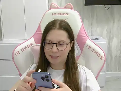 Elvirada stripchat live cam model