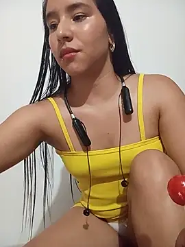 AntonellaaVega stripchat live cam model