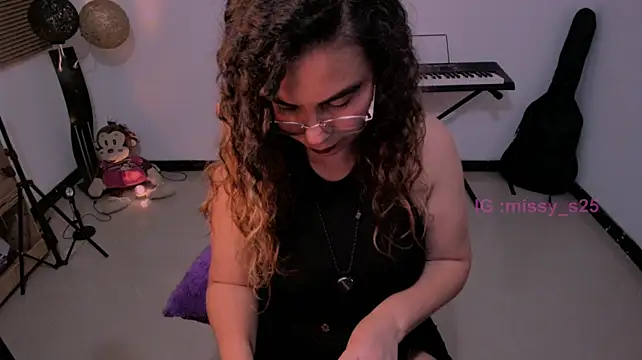 gigi_stephans stripchat live cam model