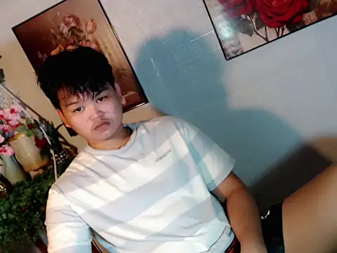 Rain_cum stripchat live cam model