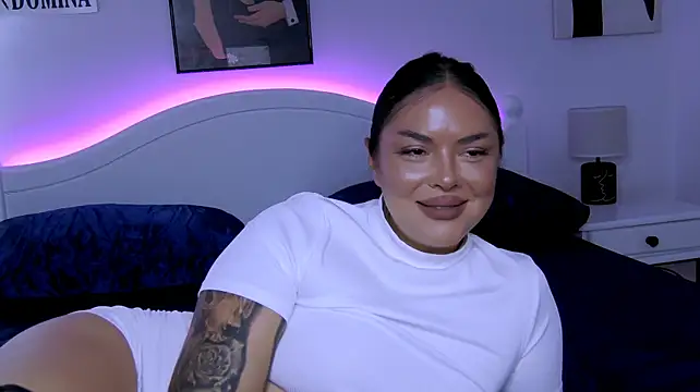 LiliKittenn stripchat live cam model
