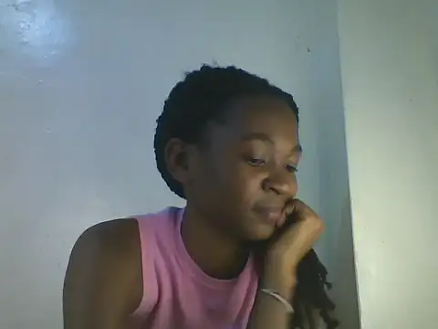 cutebrownny stripchat live cam model
