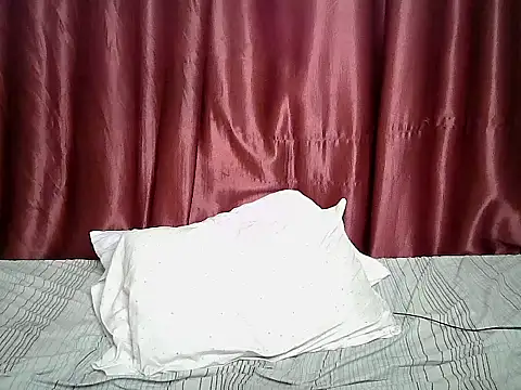 Hot_cakee stripchat live cam model