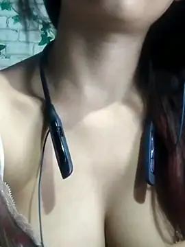 Jannatul7 stripchat live cam model