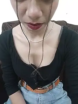 _red_wine__ stripchat live cam model
