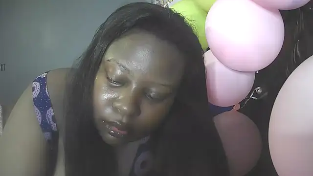 Paitho_Love stripchat live cam model