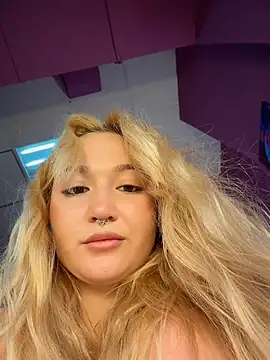 Rimmahottes stripchat live cam model