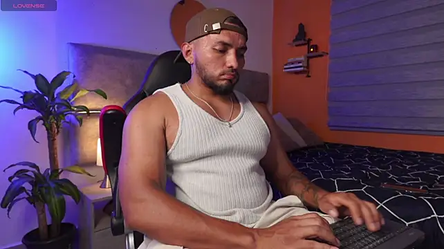 maximusclark1 stripchat live cam model