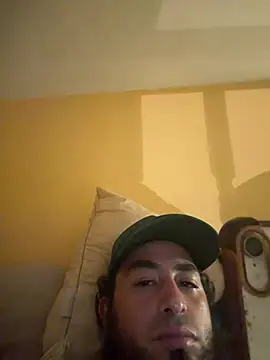 urratherme stripchat live cam model