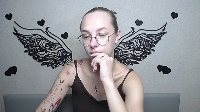SteshaGlass stripchat live cam model