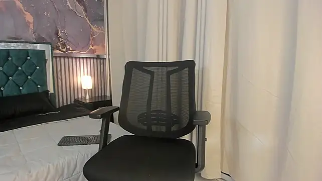 adrian_black86306 stripchat live cam model