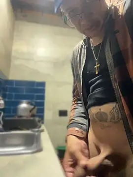 jhoanswett stripchat live cam model