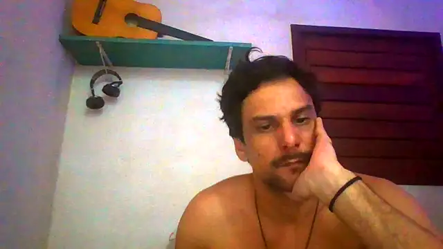 buenocouple stripchat live cam model