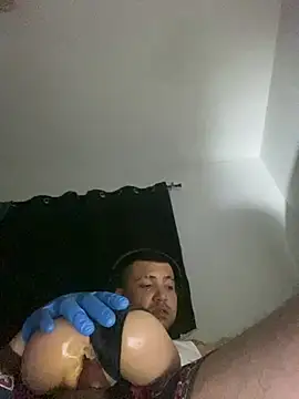 GusanoDelicioso stripchat live cam model
