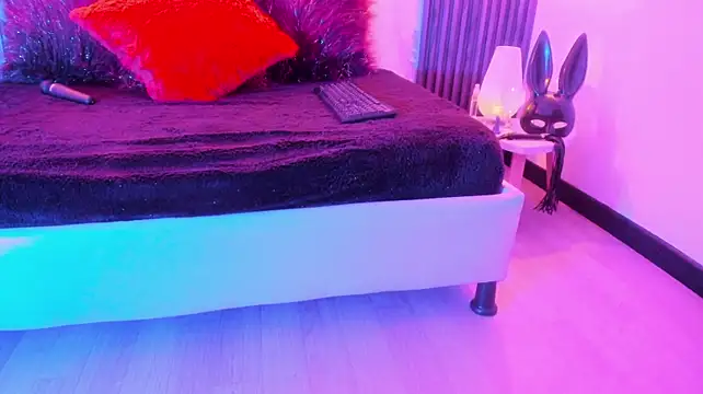 NahomyCarther stripchat live cam model