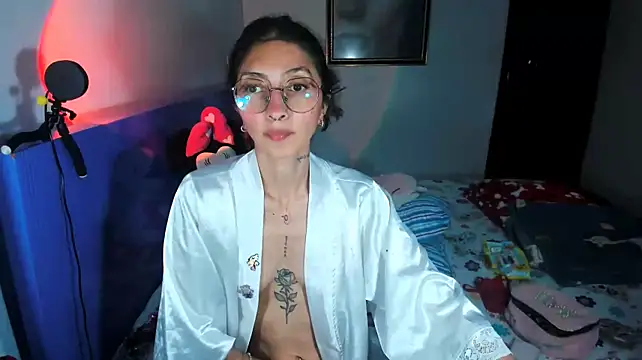 Anais_lux stripchat live cam model