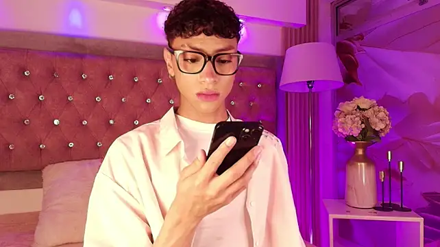 Owen_JP stripchat live cam model