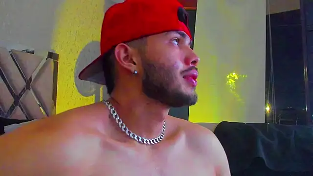 Vincentblack stripchat live cam model