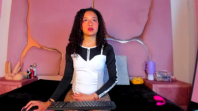 AntonelaBlaze stripchat live cam model